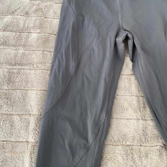 Lululemon grey yoga pants - Picture 4 of 6